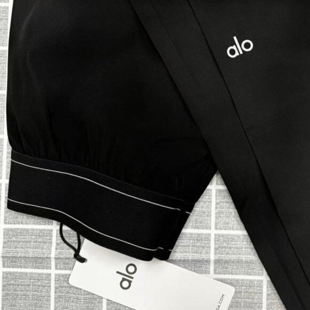 ALO Yoga Women's Black Suit Up Trouser (Regular)ππ - Picture 2 of 6